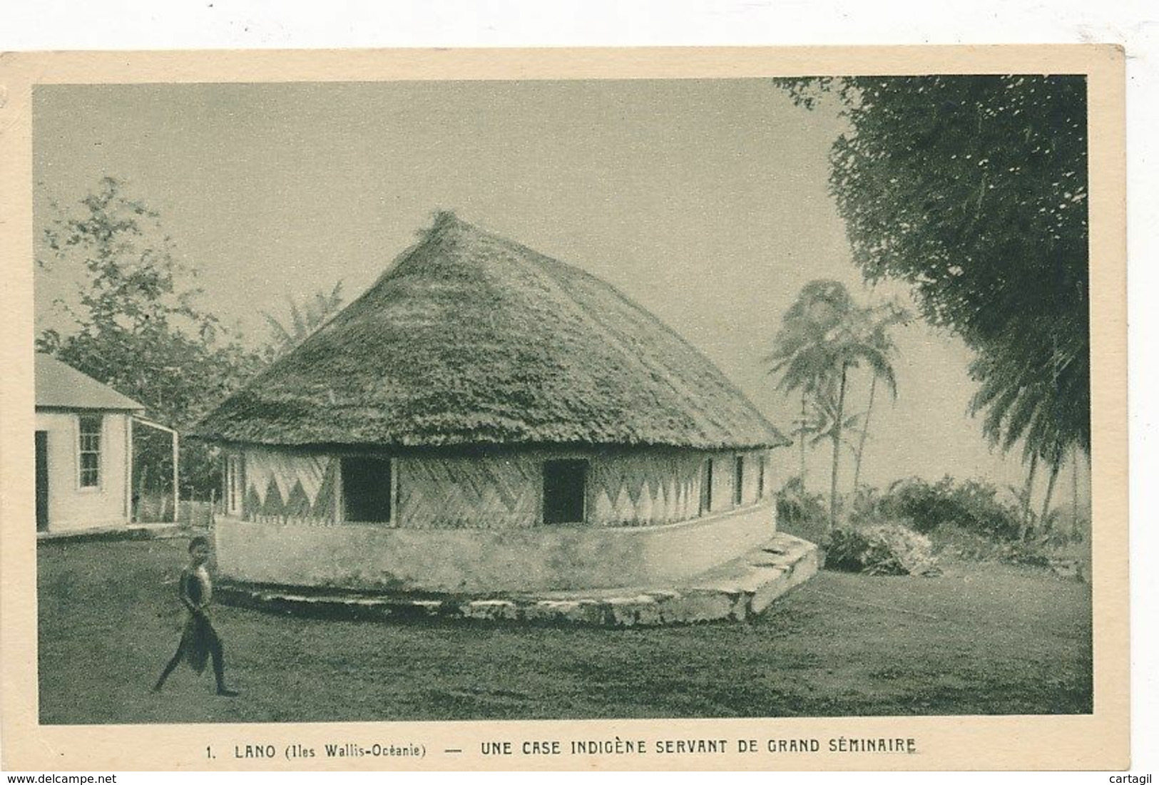 CPA  ( Religion) - 32566-Lano ( Wallis et Futuna) - Grand Séminaire sous case indigène-Envoi gratuit