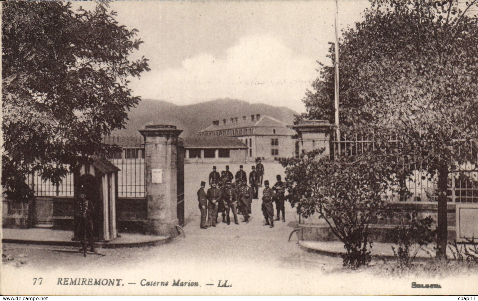 CPA Remiremont Caserne Marion