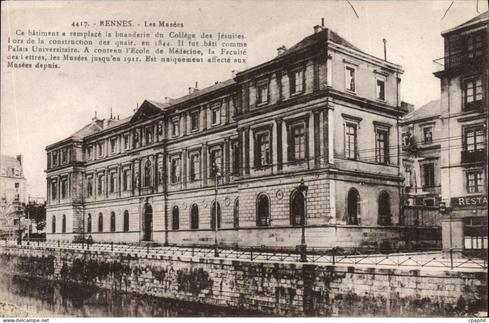 CPA Rennes Les Musees
