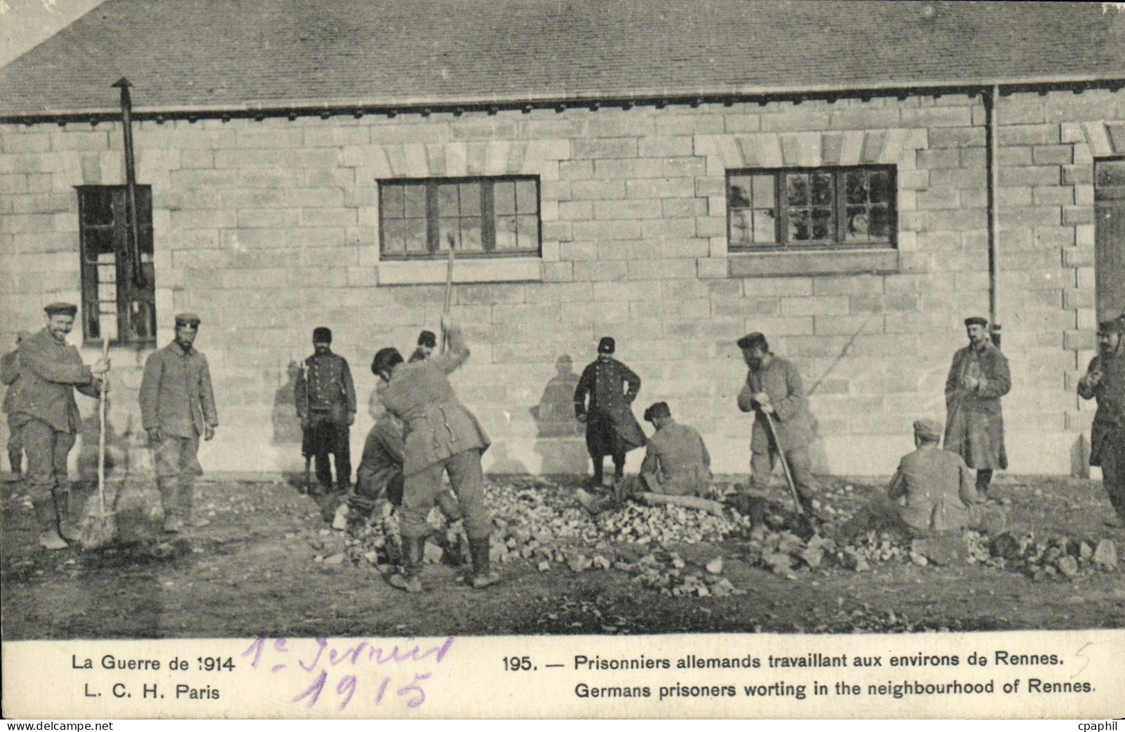 CPA Rennes Prisonniers allemands aux environs de Rennes Militaria