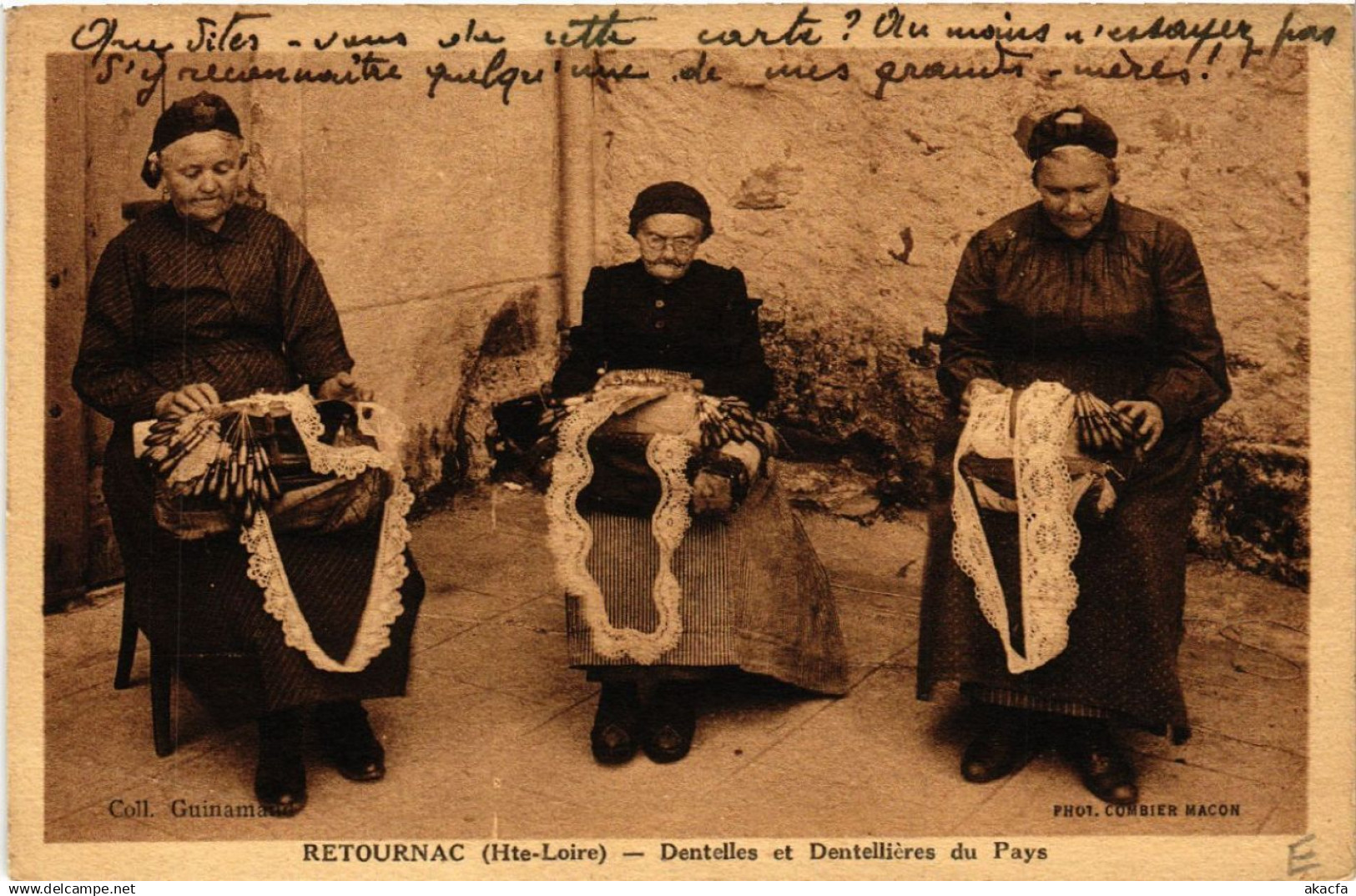 CPA RETOURNAC - Dentelles et Dentellieres du Pays (517054)
