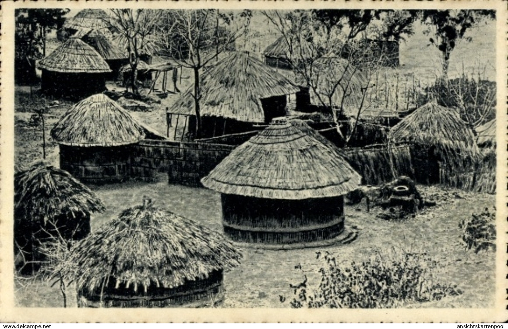 CPA Rhodesien Simbabwe, Un kraal, Strohhütten