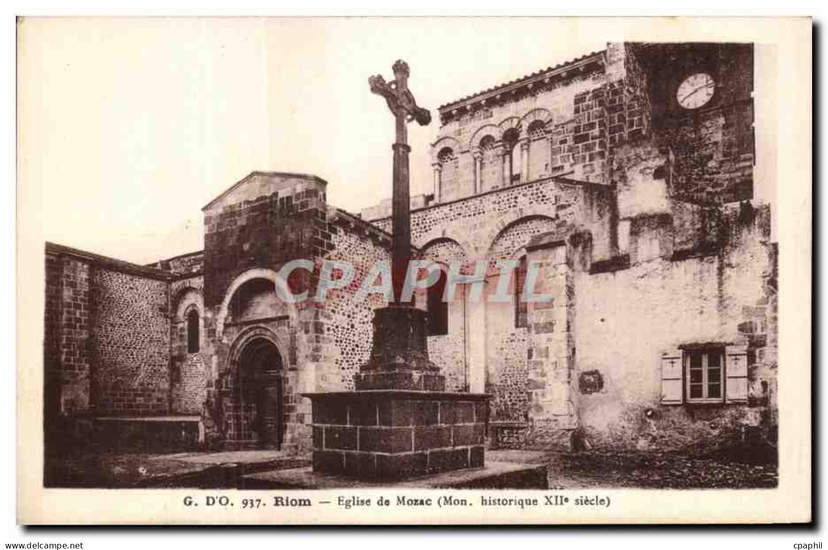 CPA Riom Eglise de Mozac