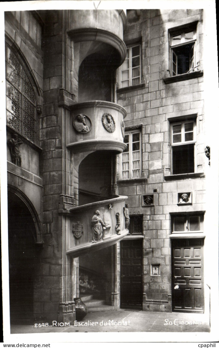 CPA Riom Escalier du Montat