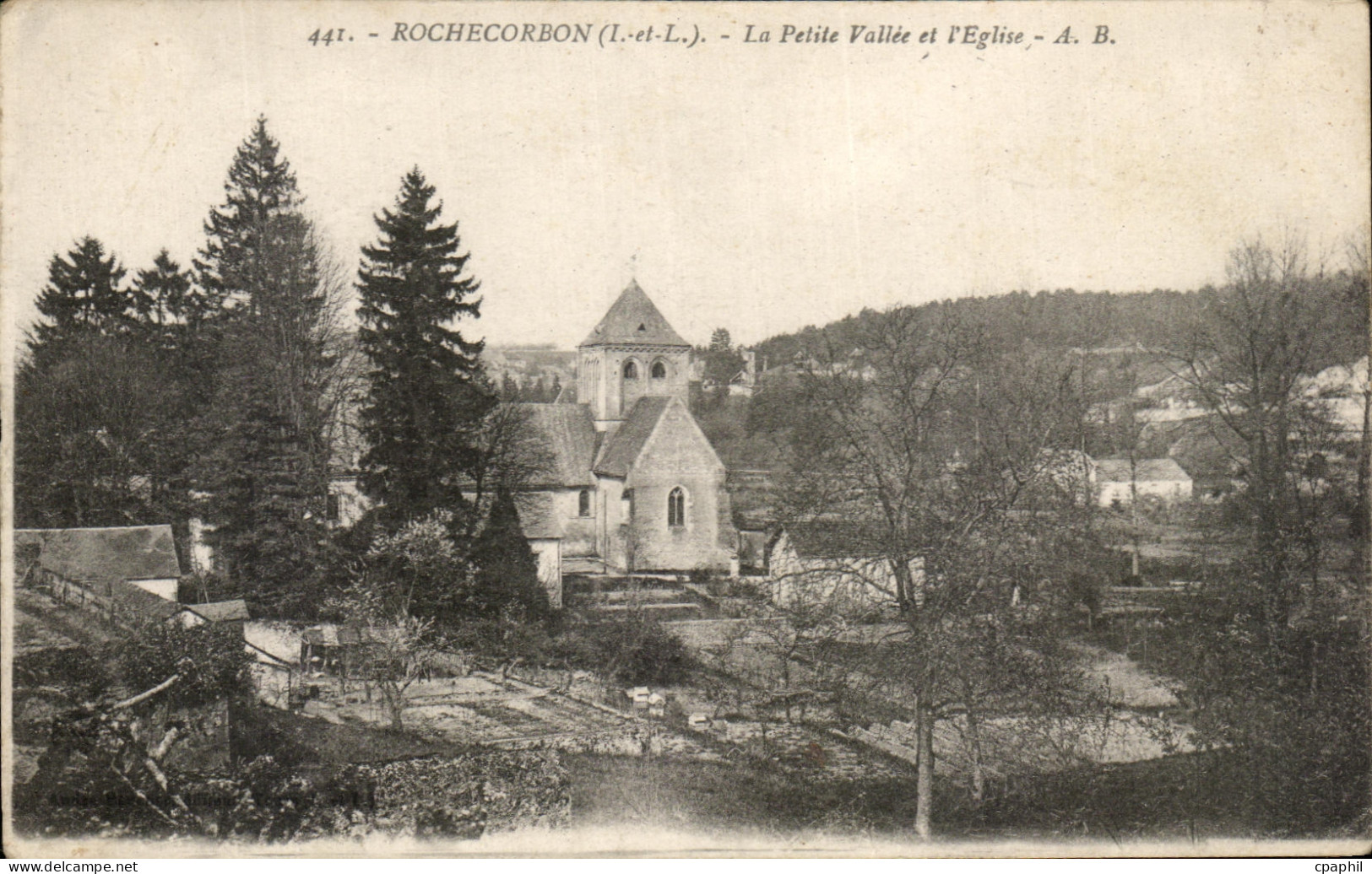 CPA Rochecorbon La Petite Vallee Et l'Eglise