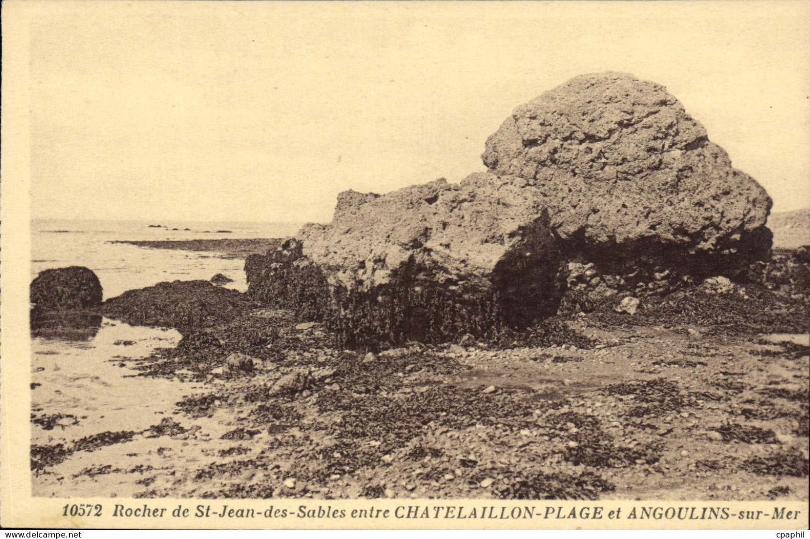 CPA Rocher de St Jean des Sables entre Chatelaillon Plage et Angoulins sur Mer