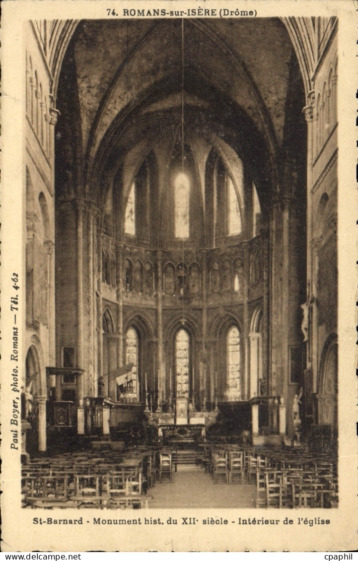 CPA Romans sur Isere Drome Interieur de l'eglise