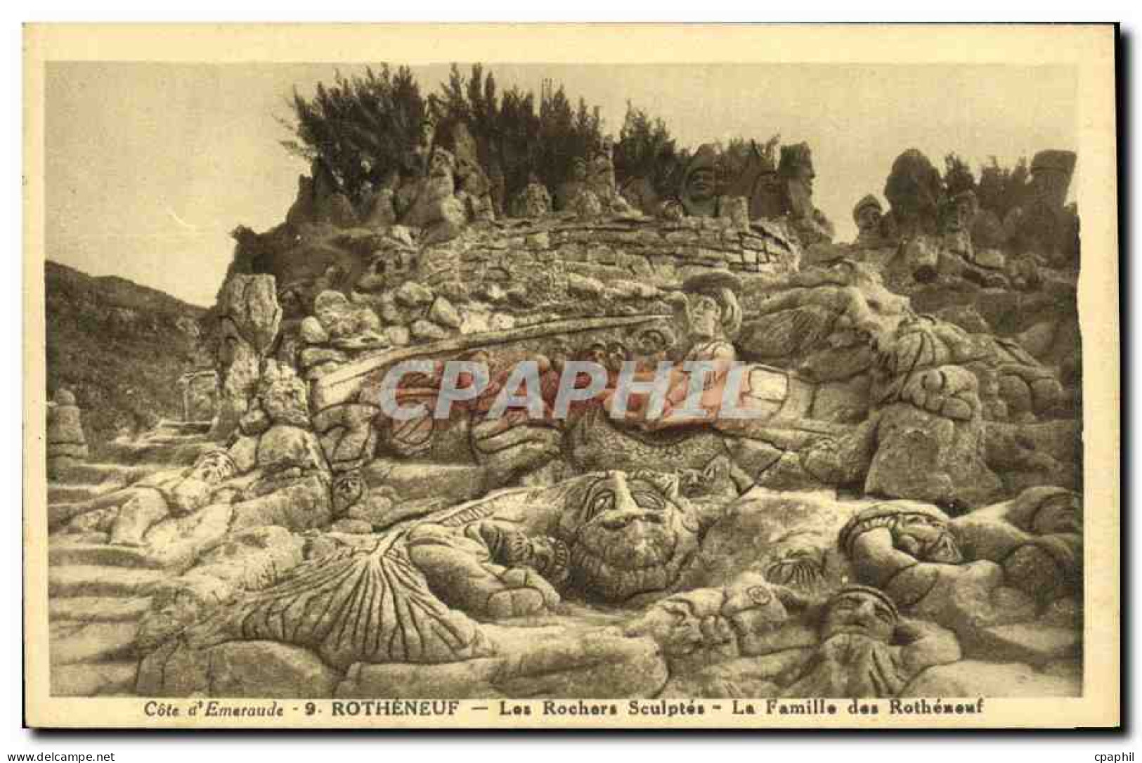 CPA Rotheneuf Les Rochers Sculptes La famille des Rotheneuf
