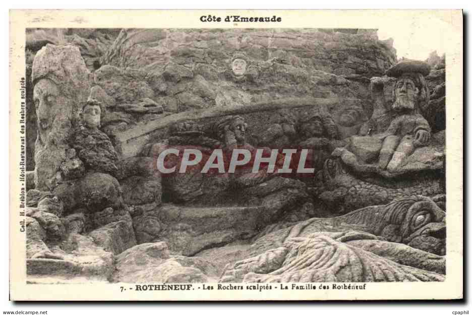 CPA Rotheneuf Les Rochers Sculptes La famille des Rotheneuf