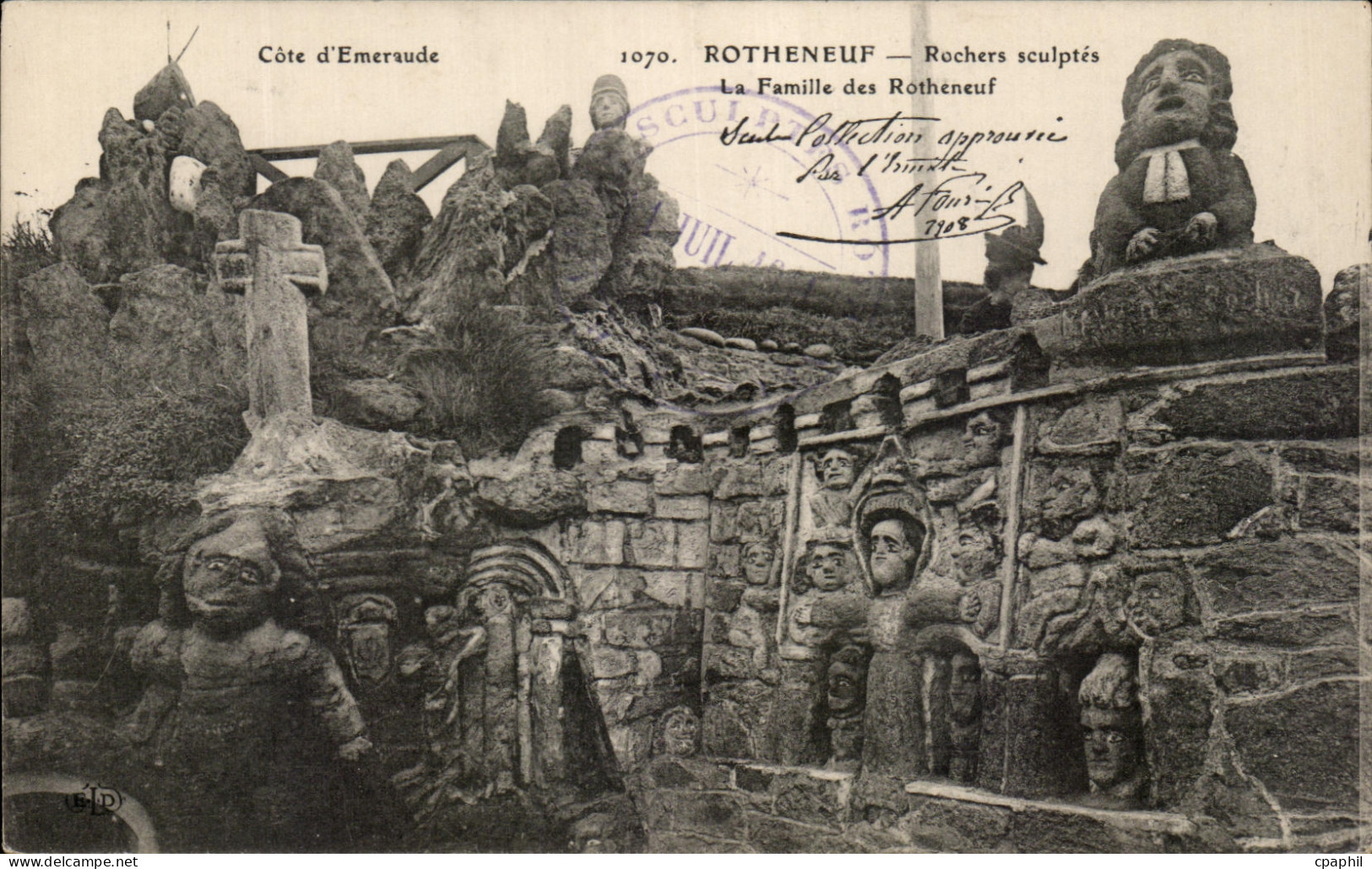 CPA Rotheneuf Rochers sculptes La famille des Rotheneuf