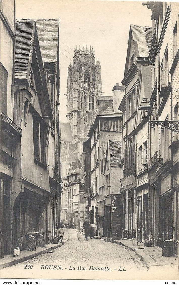 CPA Rouen La Rue Damiette