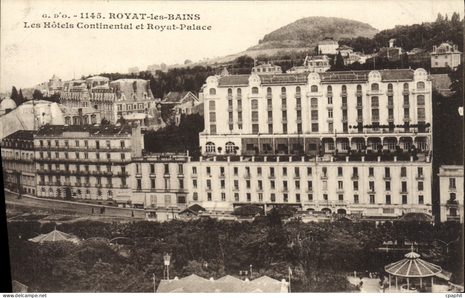 CPA Royat les Bains Les Hotels Continental et Royat Palace
