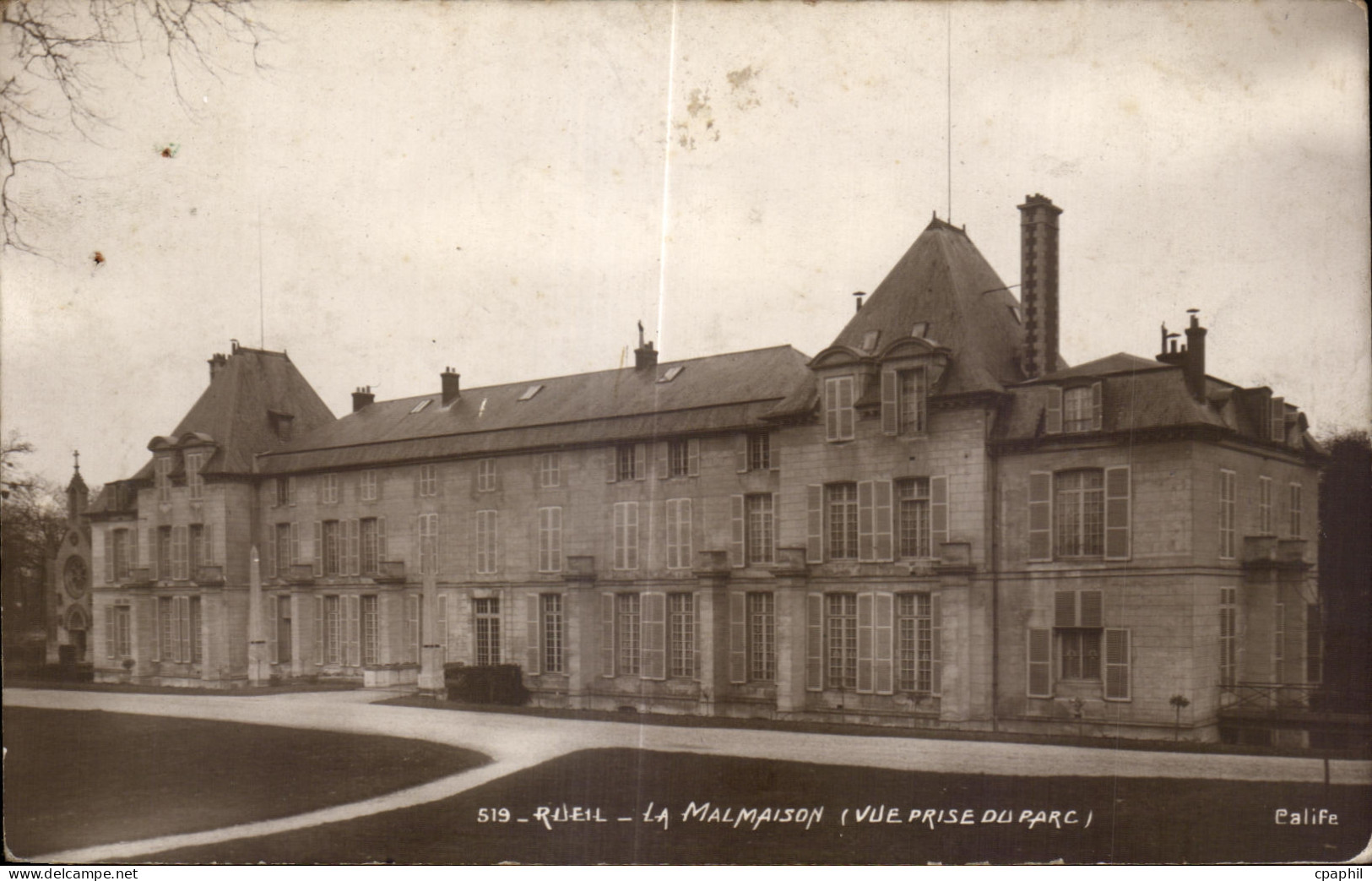CPA Rueil La Malmaison (Vue Prise Du Parc)