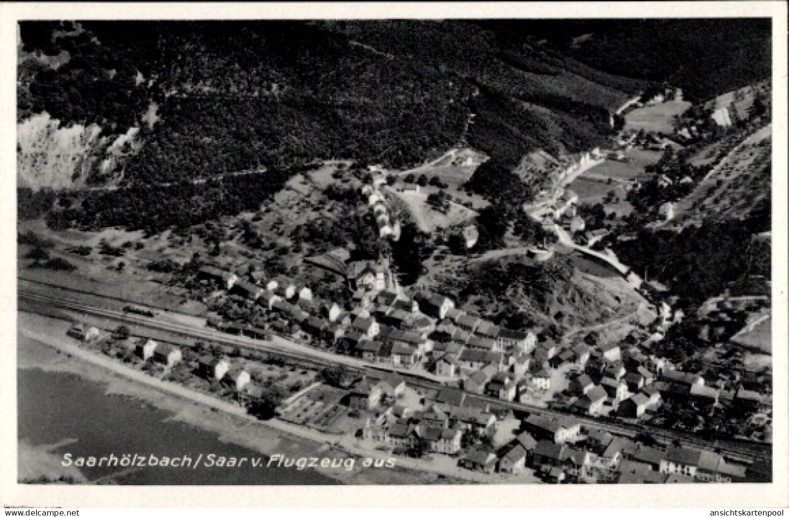 CPA Saarhölzbach Mettlach im Kreis Merzig Wadern Saarland, Blick auf den Ort, Fliegeraufnahme