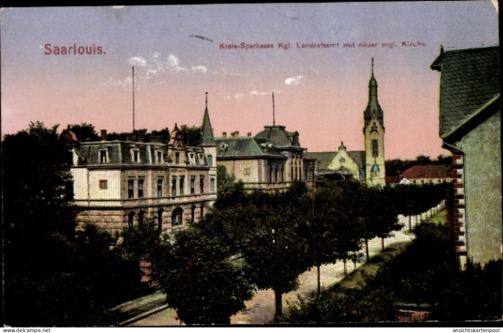 CPA Saarlouis im Saarland, Kreis-Sparkasse, Kgl. Landratsamt, neue evgl. Kirche