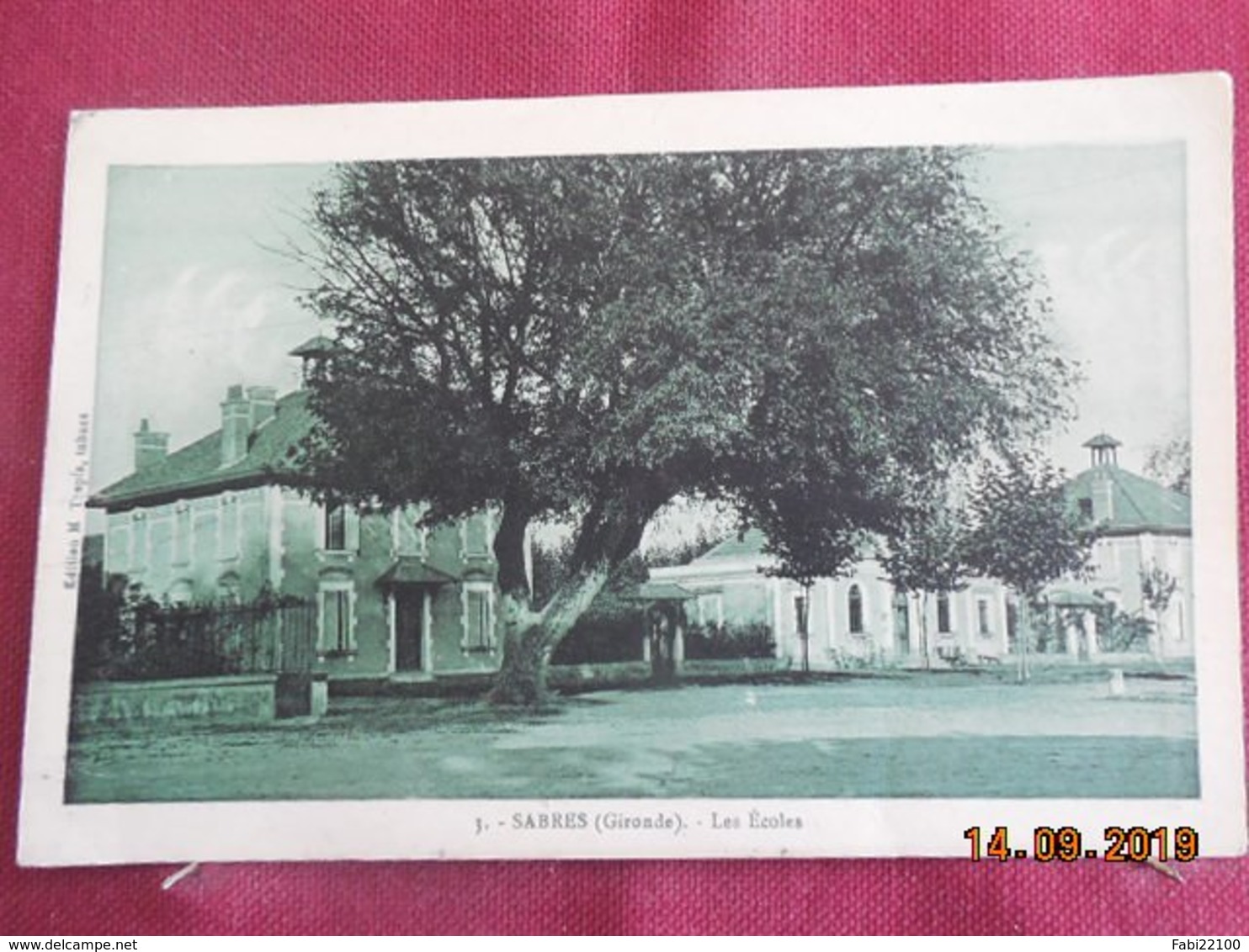 CPA - Sabres - Les Ecoles