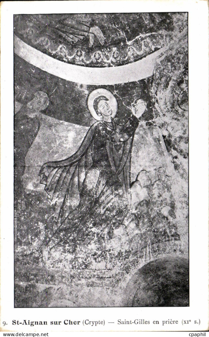 CPA Saint Aignan sur Cher Crypte Saint Gilles en priere (11eme)