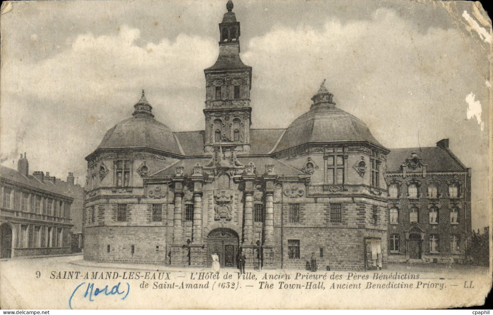 CPA Saint Amand Les Eaux L'Hotel de Ville Ancien Prieure des Peres Benedictins