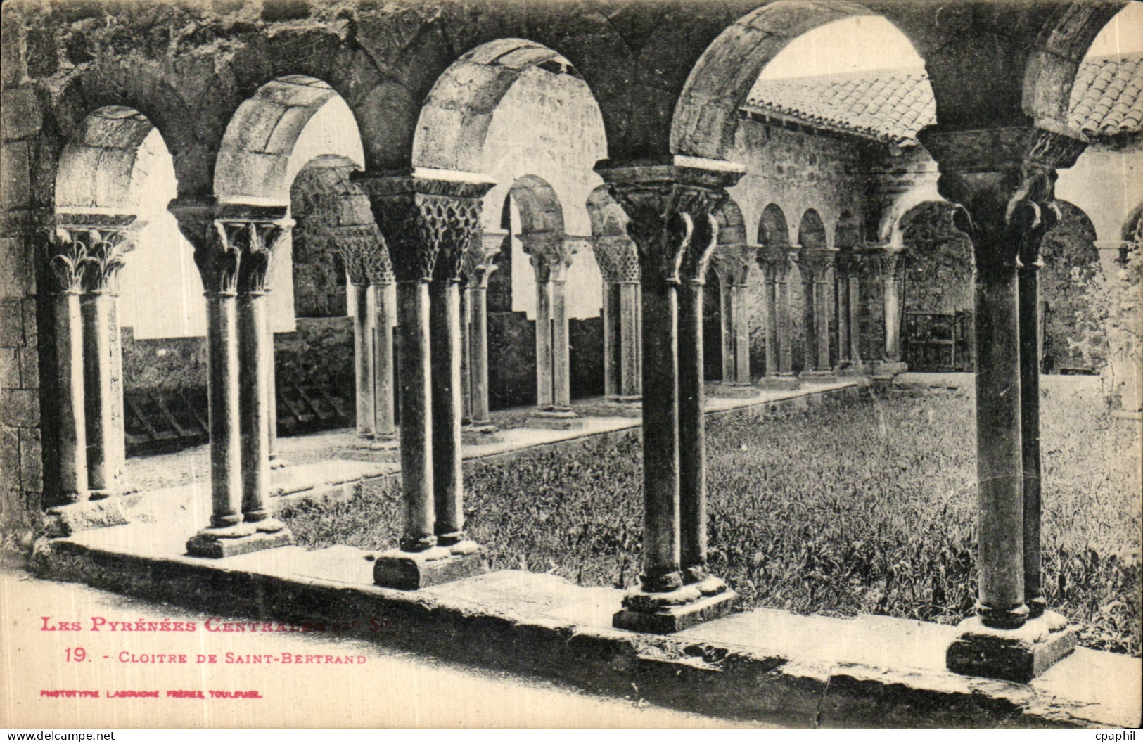 CPA Saint Bertrand De Comminges Cloitre de Saint Bertrand
