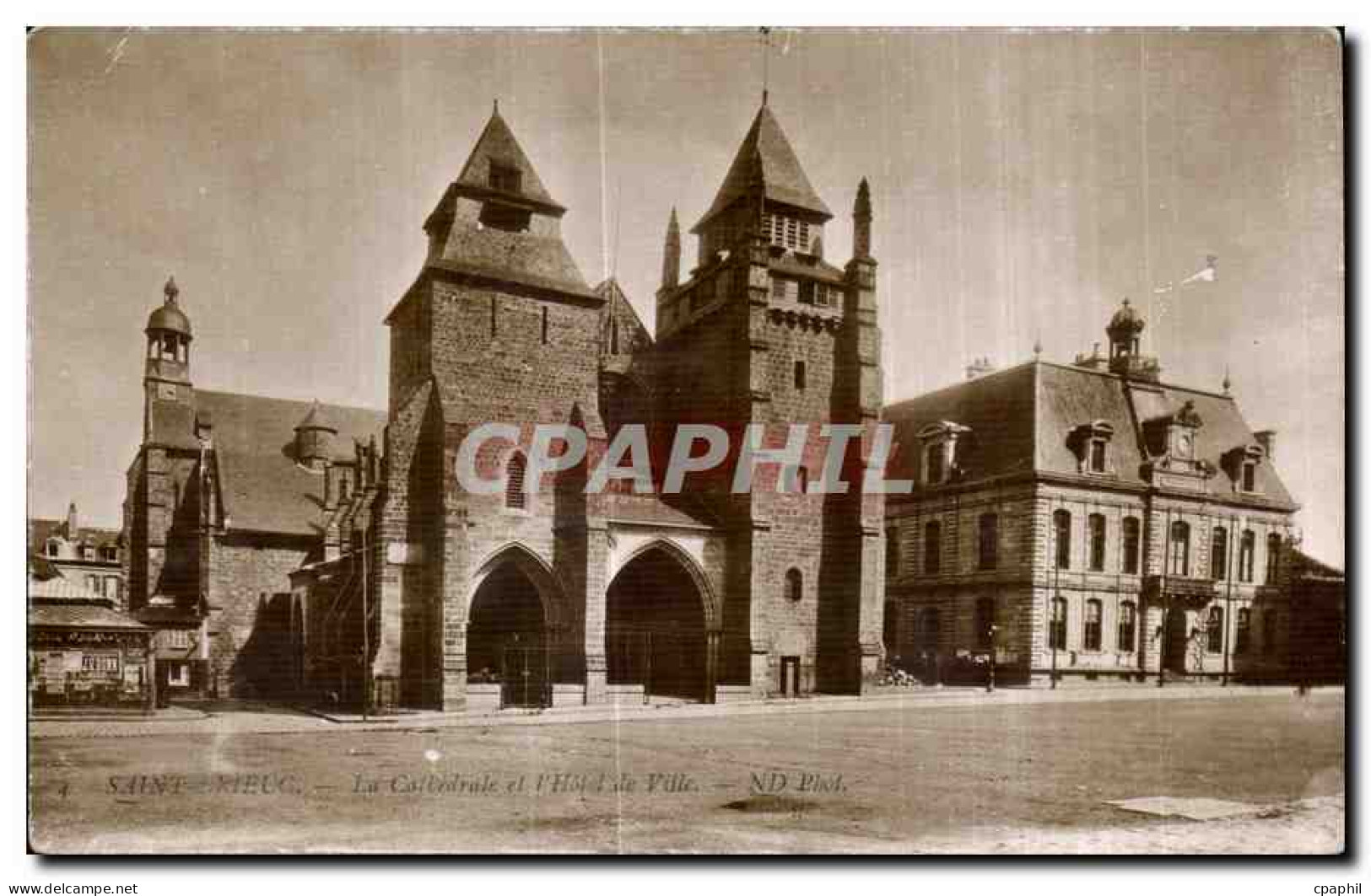 CPA Saint Brieuc La Cathyedrale et L Hotel le Ville