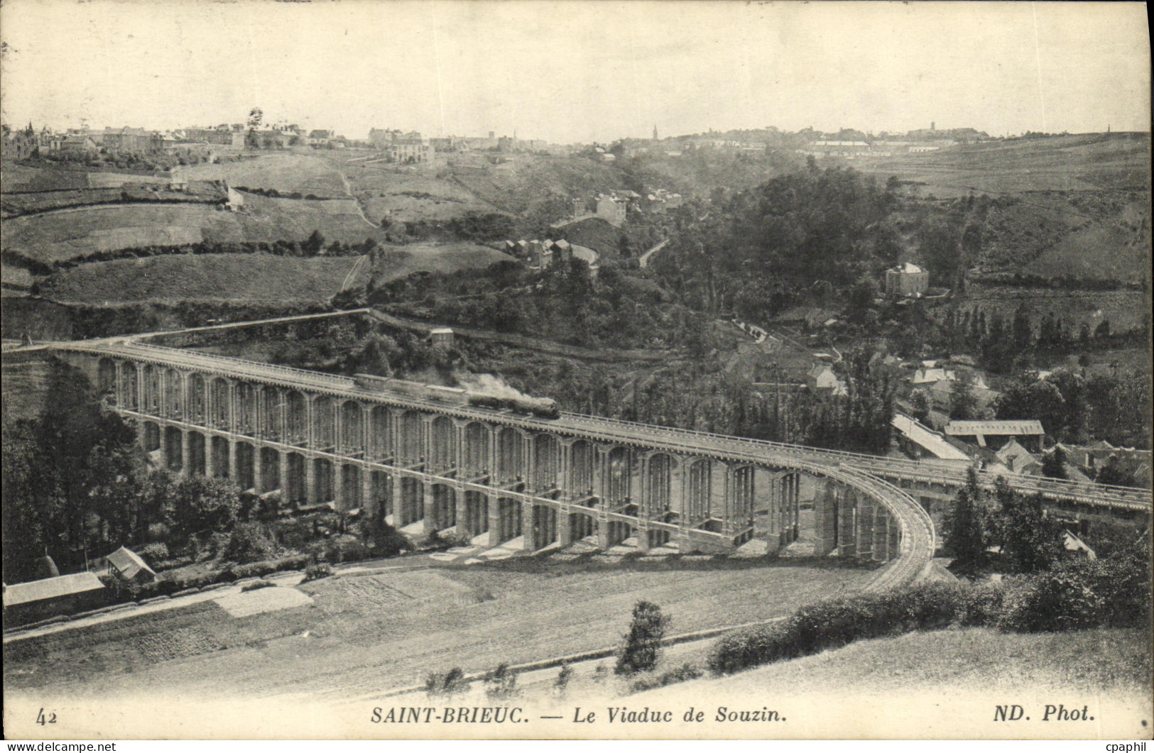CPA Saint Brieuc Le Viaduc de Souzin Train