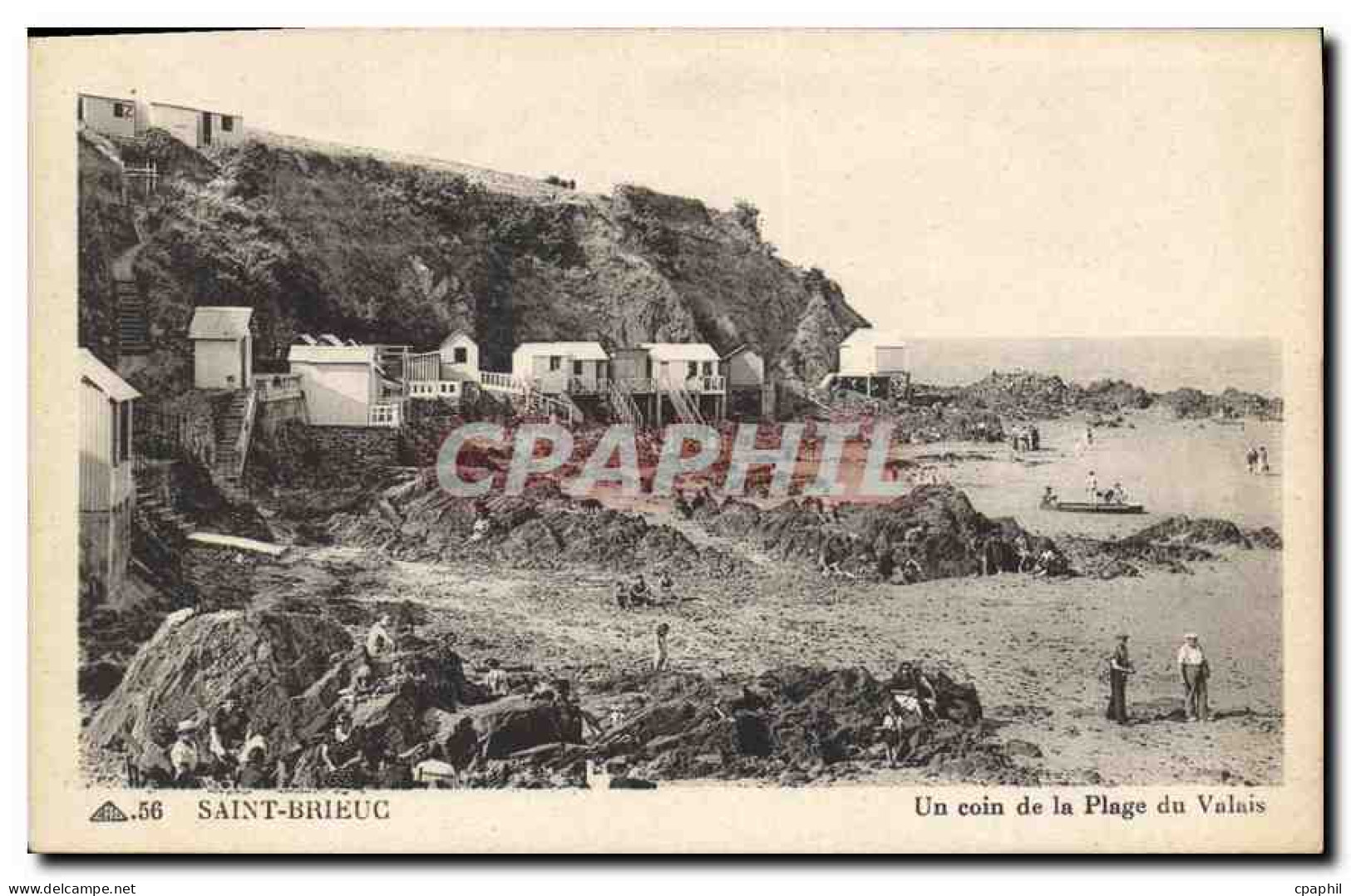 CPA Saint Brieuc Un coin de la Plage du Valais