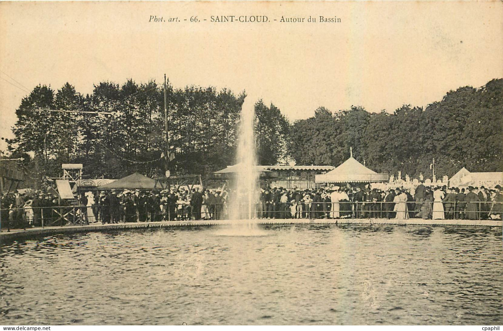 CPA Saint Cloud Autour du Bassin