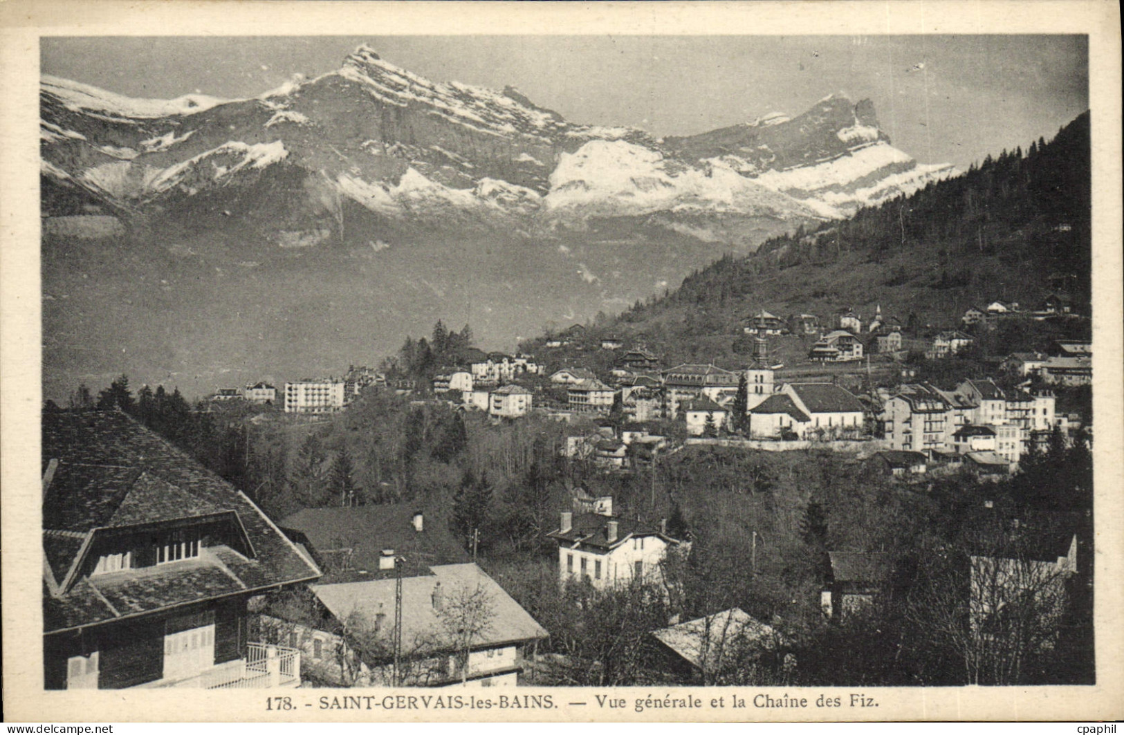 CPA Saint Gervais les Bains Vue Generale et la Chaine des Fiz