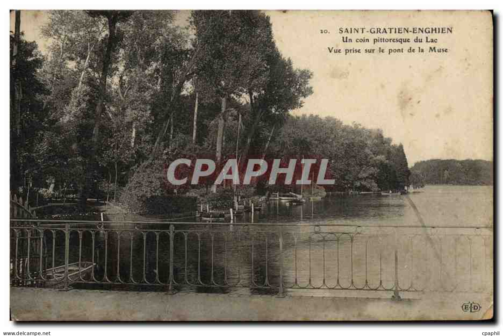 CPA Saint Gratien Enghin Un Coin Pittoresque du Lac Vue prise sur le Pont de la Muse