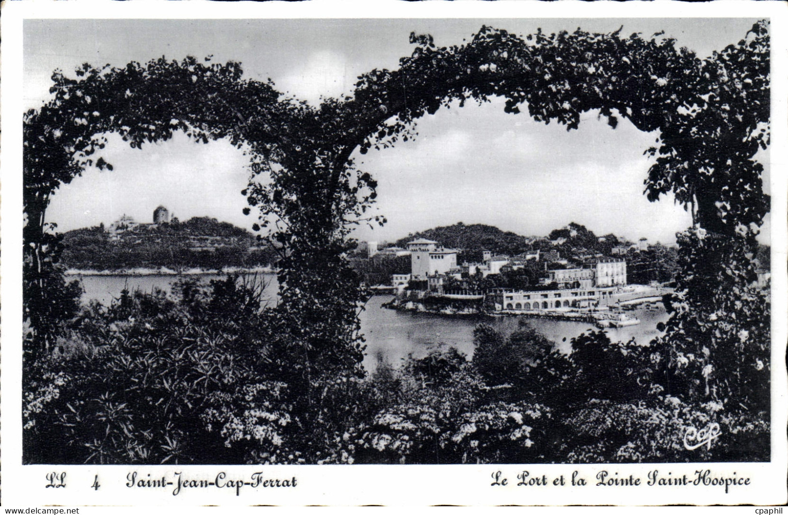CPA Saint Jean Cap Ferrat Le port et la pointe Saint Hospice