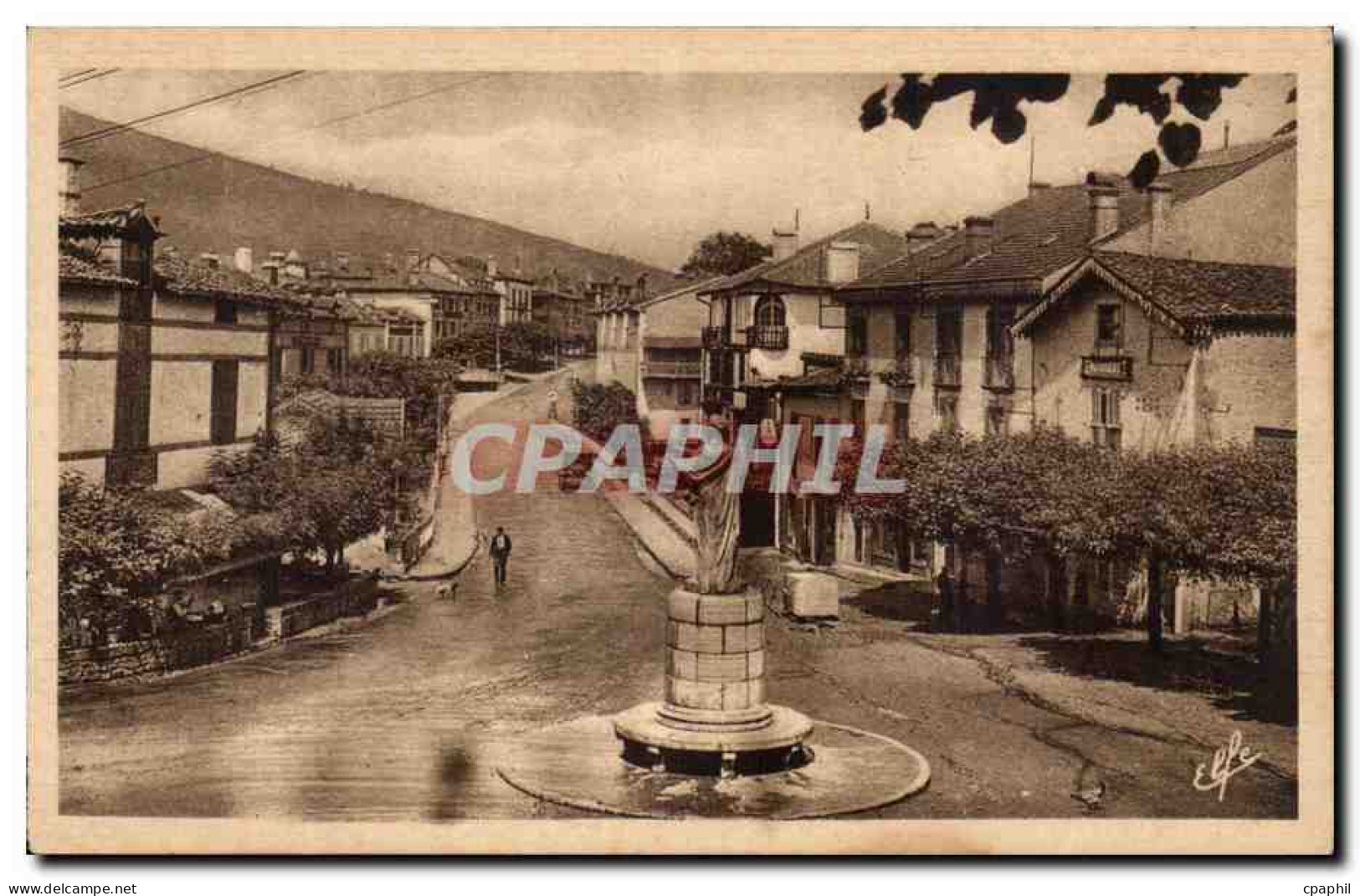 CPA Saint Jean pied de Port Monument Floquet