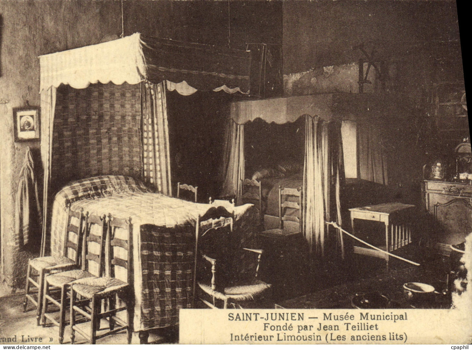 CPA Saint Junien Musee Municipal