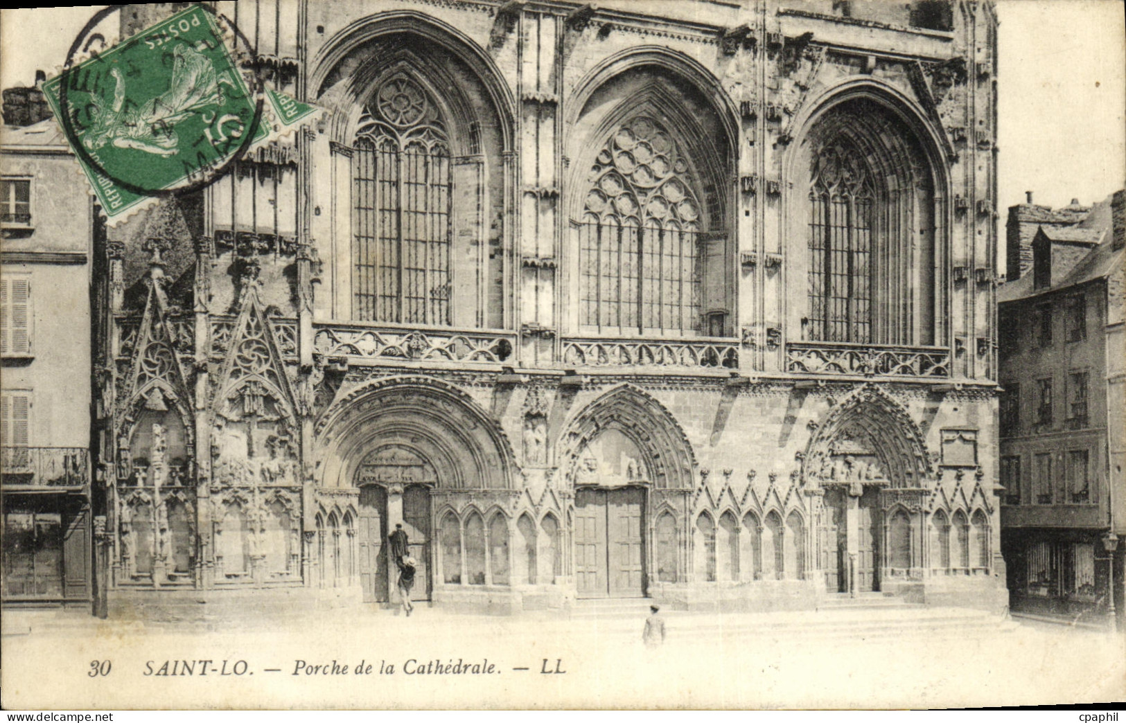 CPA Saint Lo Proche de la Cathedrale
