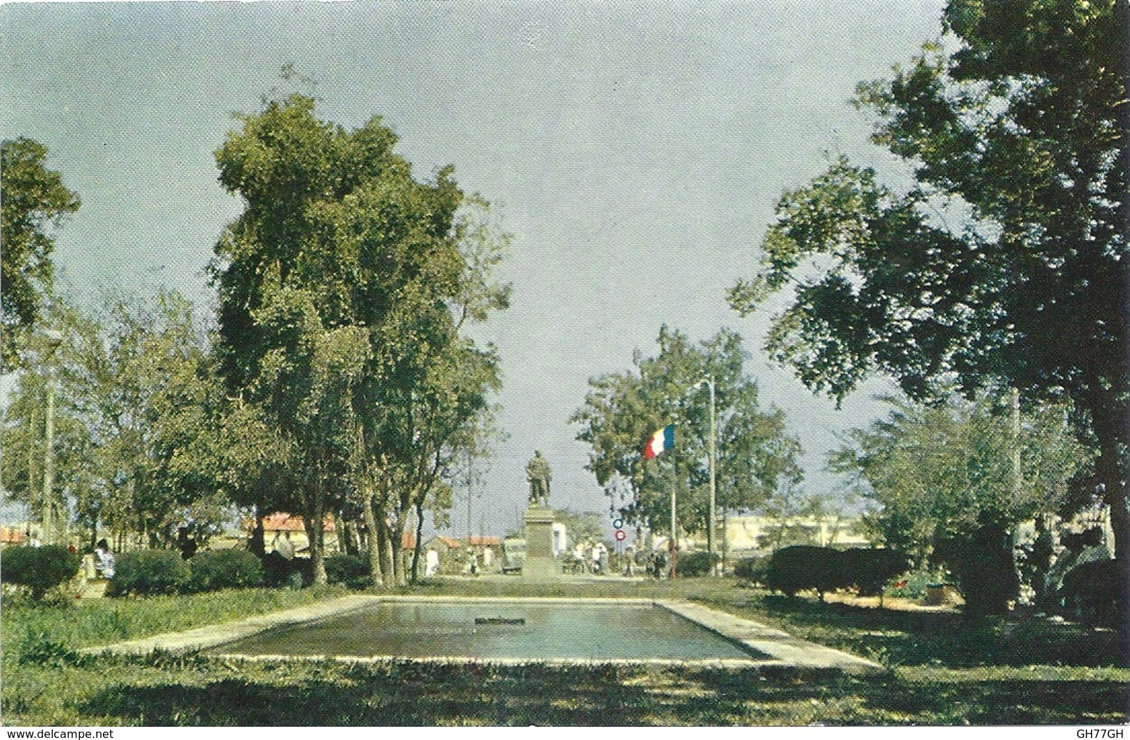 CPA SAINT-LOUIS -place faidherbe -SENEGAL