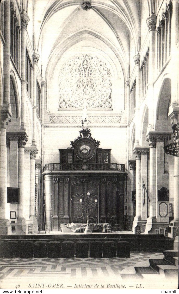 CPA Saint Omer Interieur de la Basilique