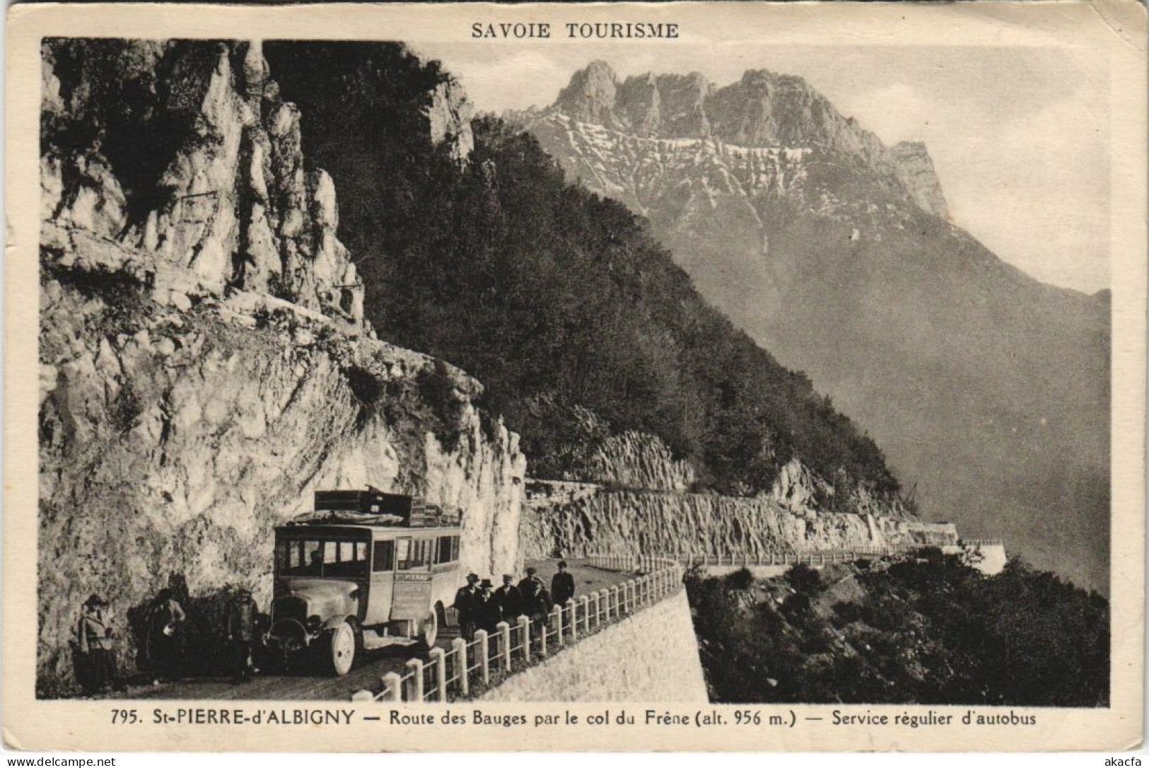 CPA SAINT-PIERRE-d'ALBIGNY Service Regulier d'Autobus - Road Scene (1192764)