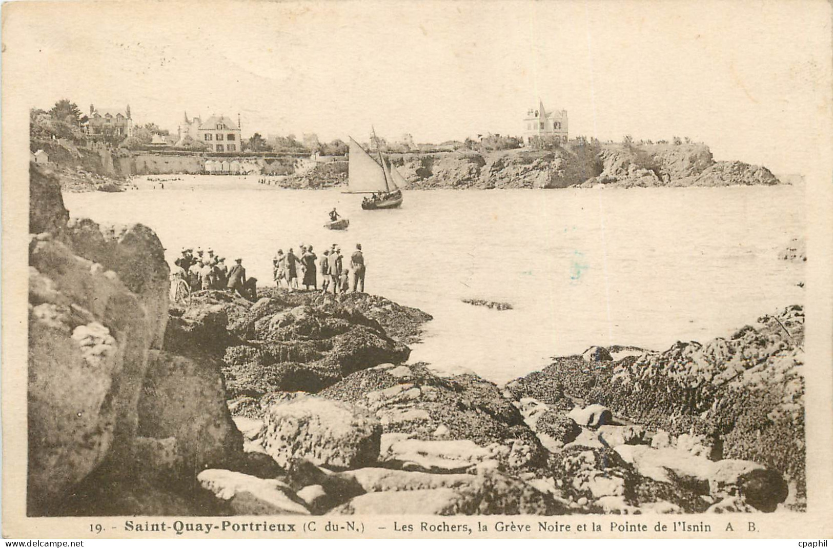 CPA Saint Quay Portrieux C du N Les Rochers la Greve Noire et la Pointe de l'Isnin