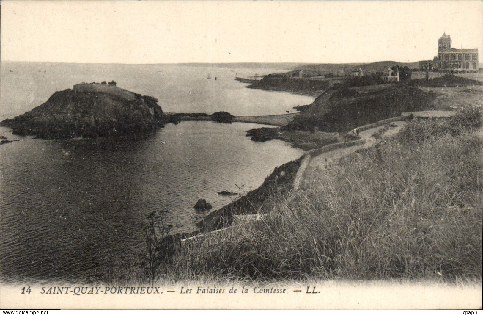 CPA Saint Quay Portrieux Les Falaises de la Comtesse