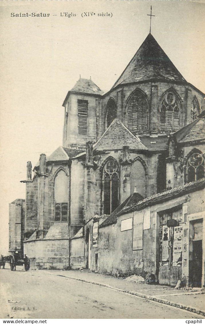 CPA Saint Satur L Eglise