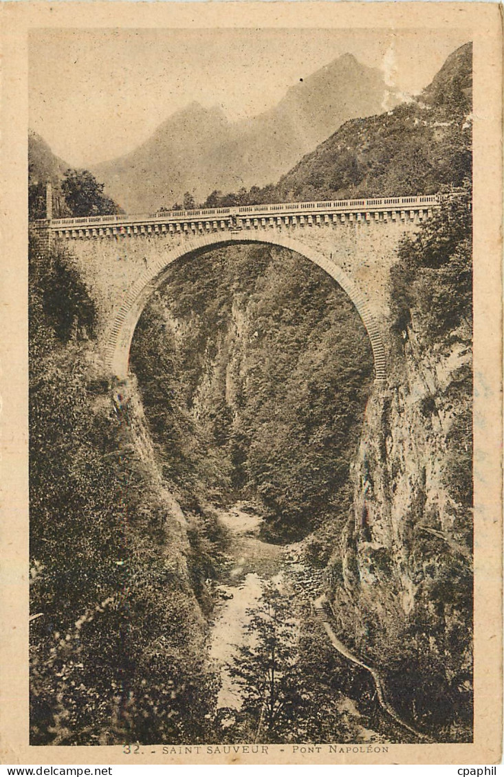 CPA Saint Sauveur Pont Napoleon