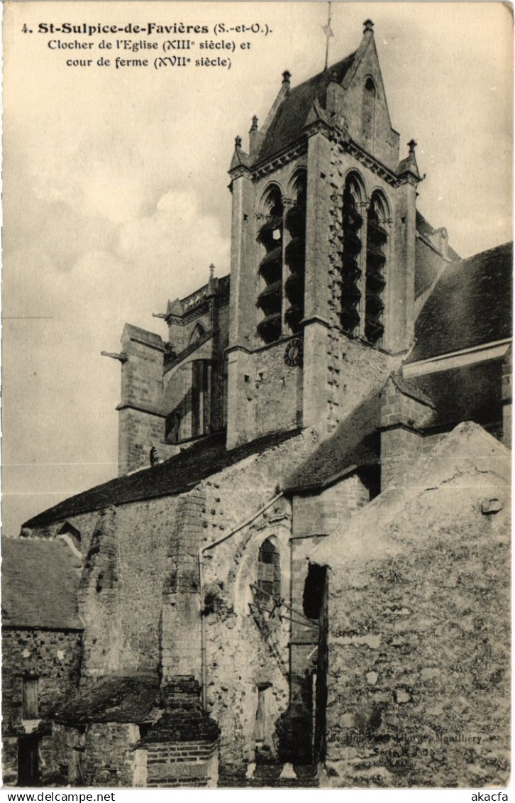 CPA SAINT-SULPICE-de-FAVIERES Clocher de l'Eglise - Cour de Ferme (1354916)
