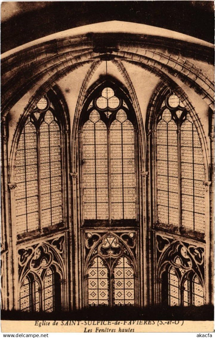 CPA SAINT-SULPICE-de-FAVIERES L'Eglise - Les Fenetres Hautes (1354629)