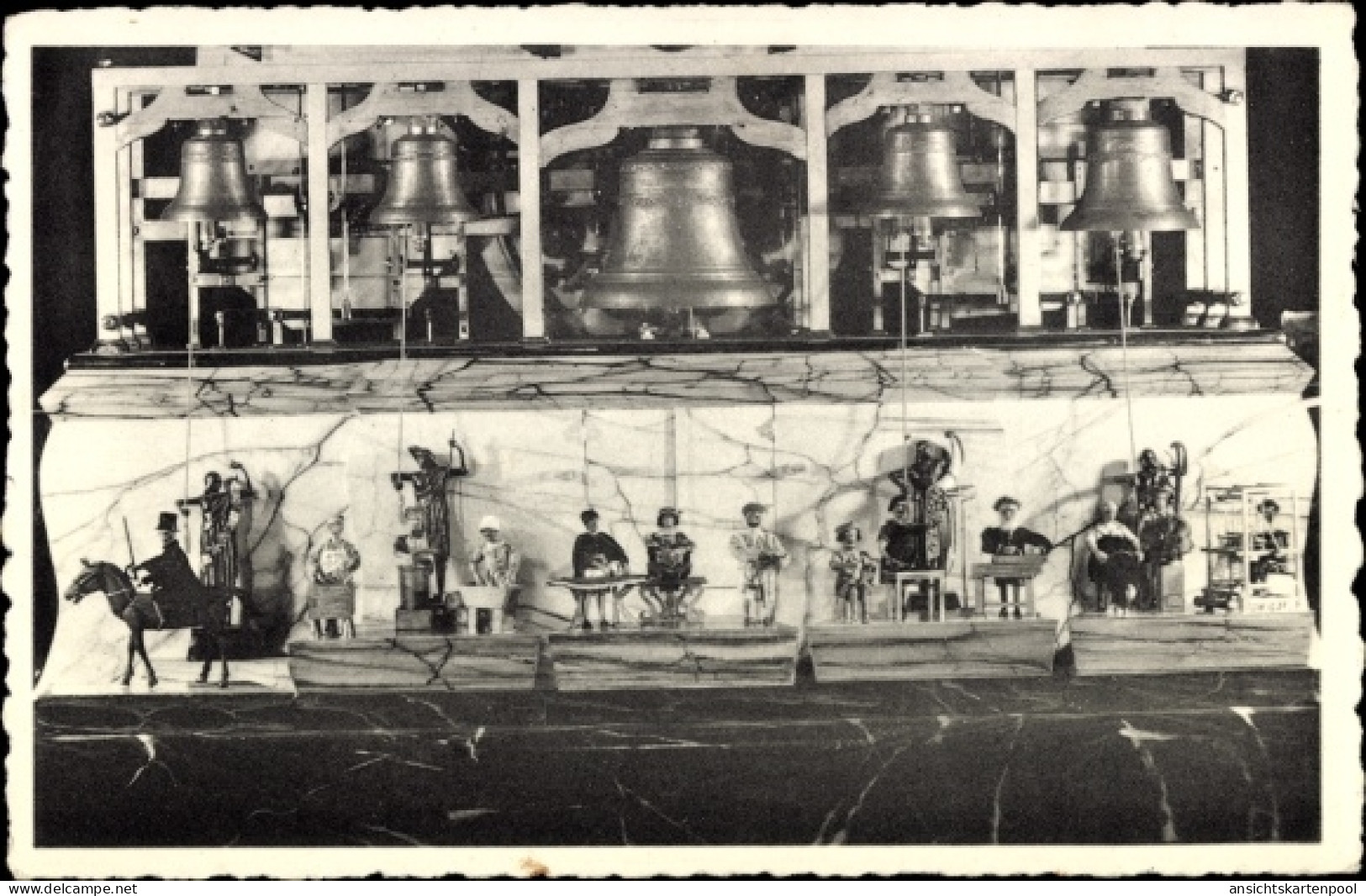 CPA Saint Trond Sint Truiden Flandern Limburg, Klokkenspel en de Stoet der Ambachten, Astron. Uurwerk