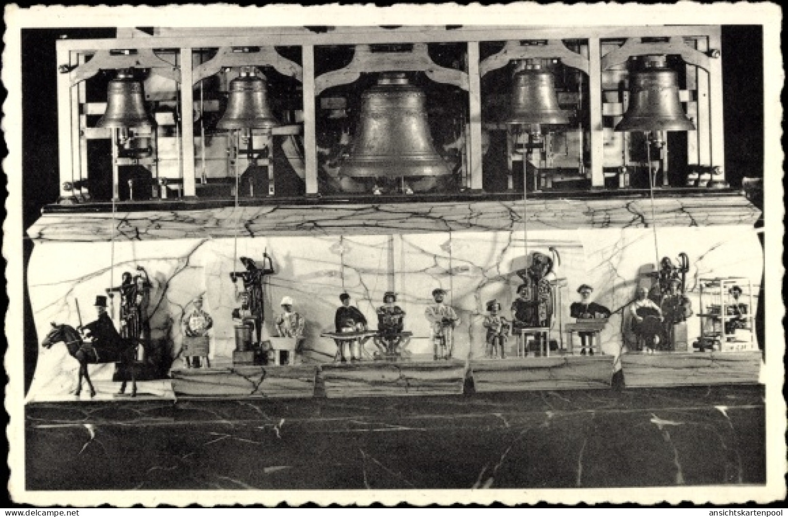 CPA Saint Trond Sint Truiden Flandern Limburg, Klokkenspel en de Stoet der Ambachten, Astron. Uurwerk