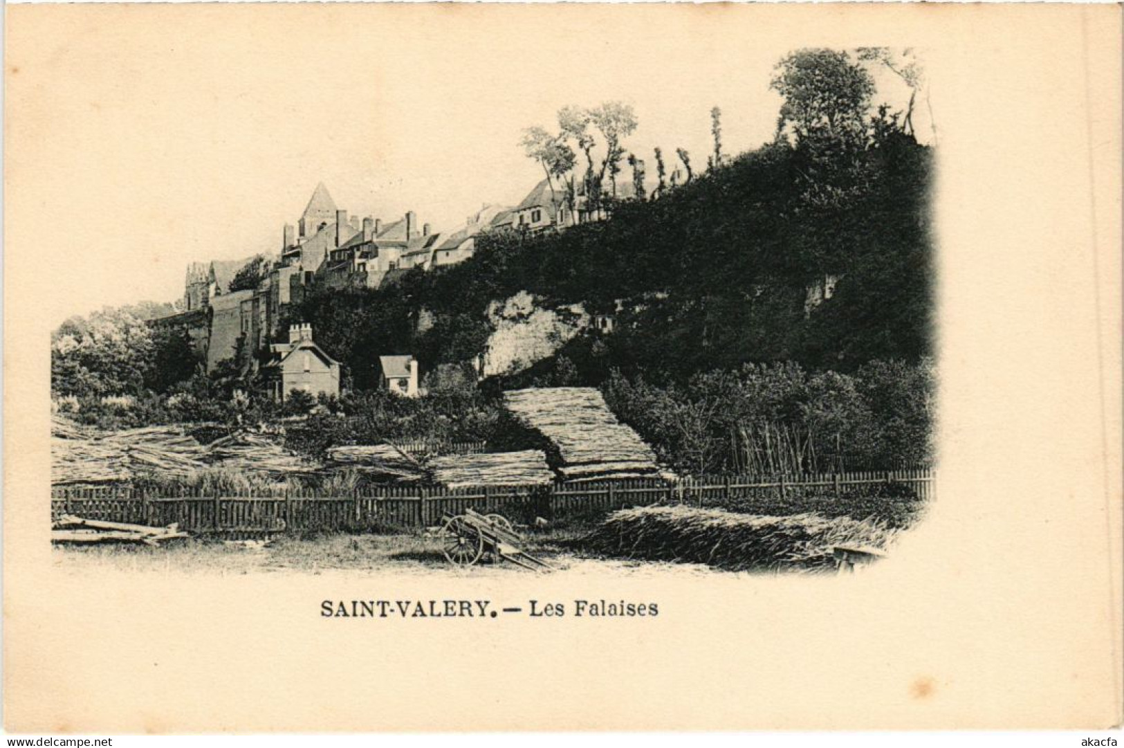 CPA SAINT-VALERY-sur-SOMME Les Falaises (1292130)