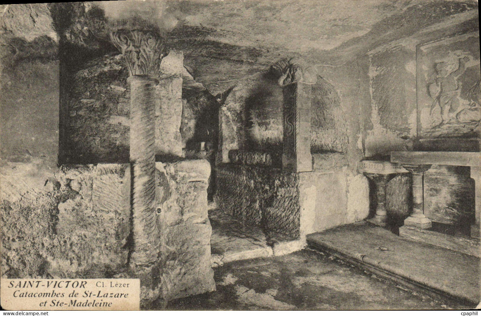 CPA Saint Victor Ci Lezer Catacombes de St Lazare et Ste Madeleine