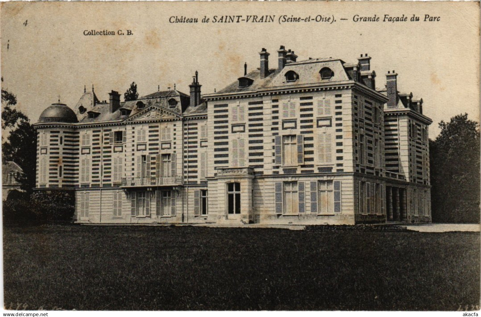 CPA SAINT-VRAIN Chateau - Grande facade du Parc (1354460)