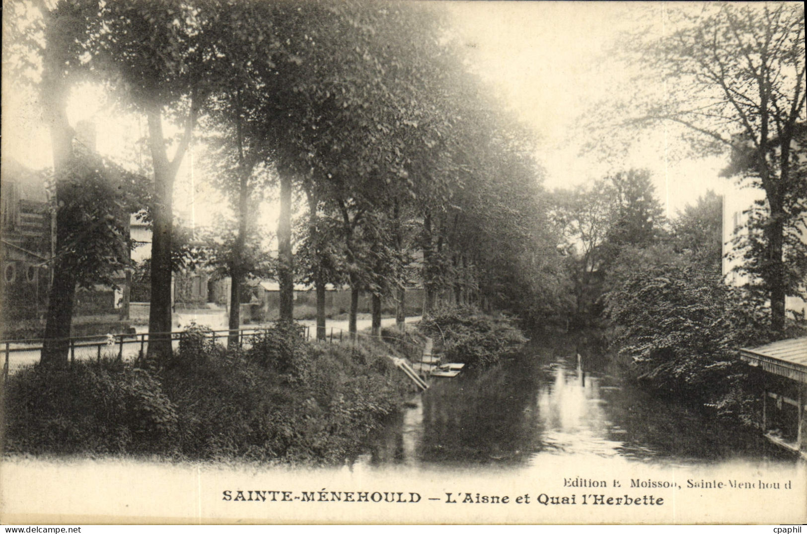 CPA Sainte Menehould L'Aisne Et quai l'Herbette