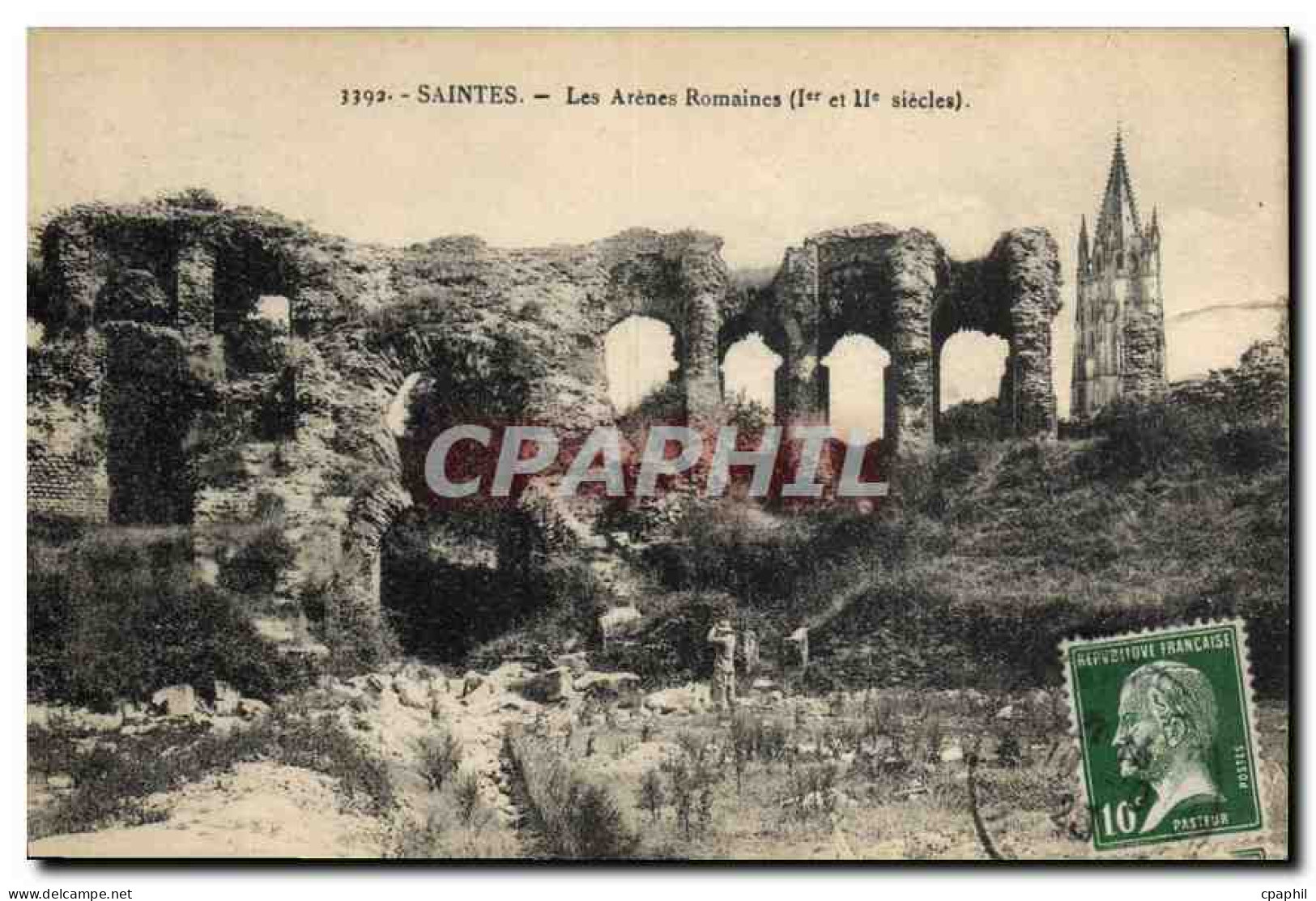 CPA Saintes Les Arenes Romaines