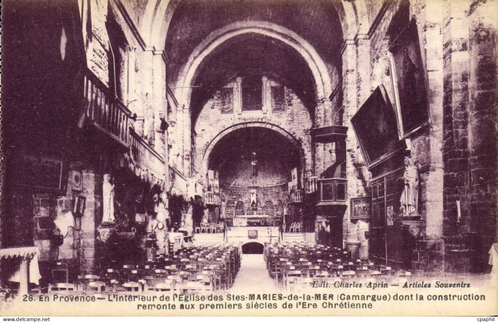 CPA Saintes Maries De La Mer Interieur